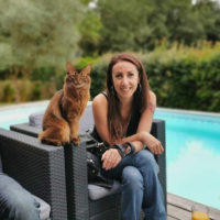 Sandie Decortiat Sandie Decortiat - Équipe Animal University - Vivre et travailler dans le respect de l’animal